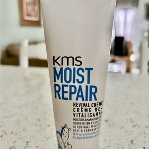 KMS Moist Repair Revival Creme - White